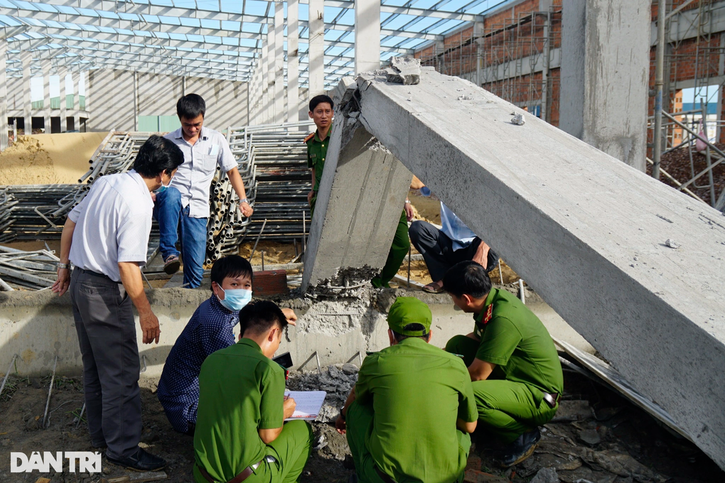 Vụ sập tường 5 người chết: Đại diện nhà thầu chưa xuất hiện - 1 Vụ sập tường 5 người chết: Đại diện nhà thầu chưa xuất hiện - 1