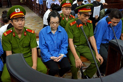 Viện Kiểm sát “việt vị” trong đề nghị điều tra Huyền Như tham ô?