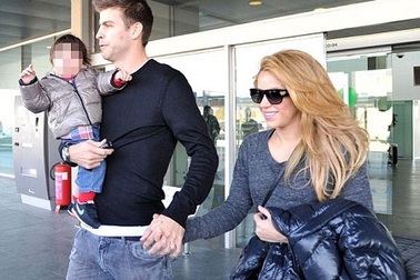 Shakira thổ lộ tình yêu cháy bỏng với Pique và bóng đá