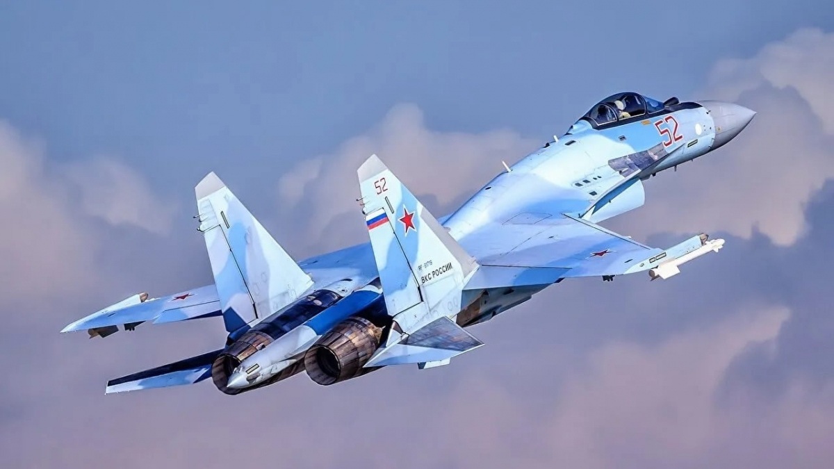 យន្តហោះចម្បាំងរុស្ស៊ី Su-35S បាញ់ទម្លាក់ MiG-29 របស់អ៊ុយក្រែនពីចម្ងាយដ៏កម្រ - ១ Tiêm kích Su-35S Nga hạ gục MiG-29 Ukraine từ khoảng cách hiếm có - 1