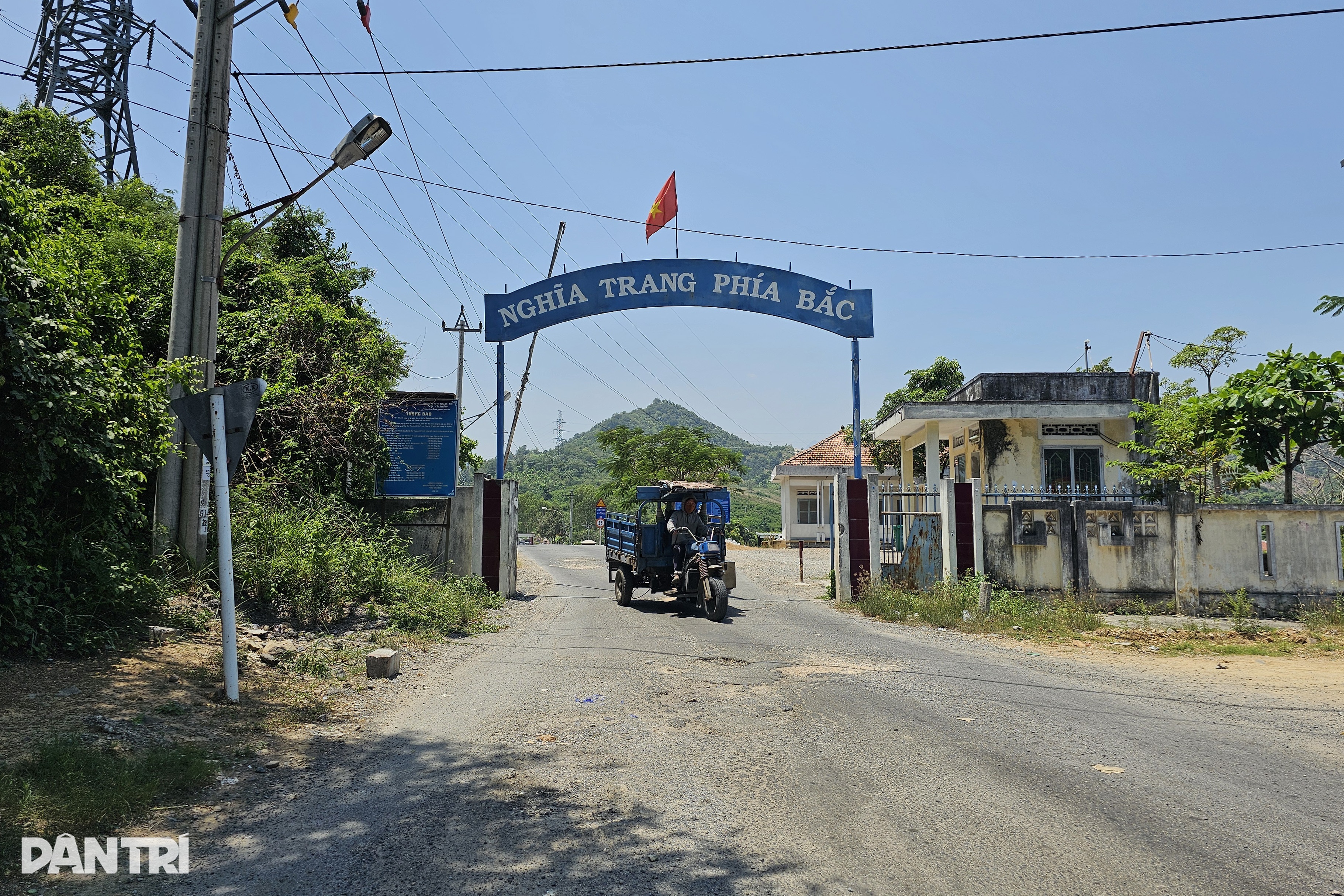 Immense usine de drogue à Nha Trang située sur une terre spirituelle, très déserte - 2 Xưởng ma túy khủng ở Nha Trang nằm trên khu đất tâm linh, rất vắng người - 2