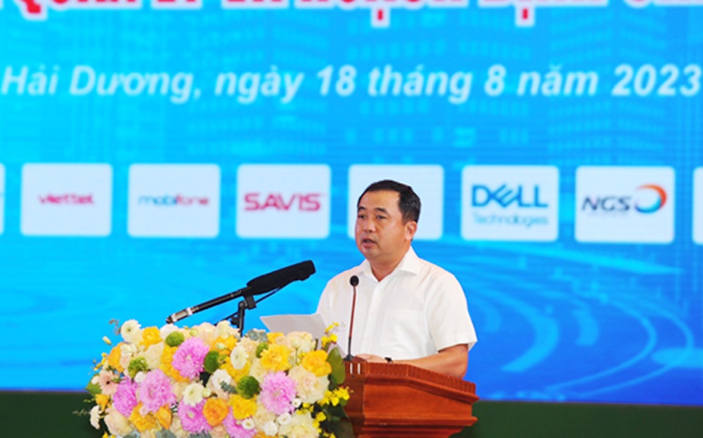 Giáo sư Ngô Bảo Châu: Bố hổ, mẹ hổ thì con cái dễ thành công - 1 Giáo sư Ngô Bảo Châu: Bố hổ, mẹ hổ thì con cái dễ thành công - 1
