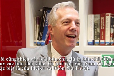 Đại sứ Mỹ: "Bánh xèo của miền Nam siêu ngon"