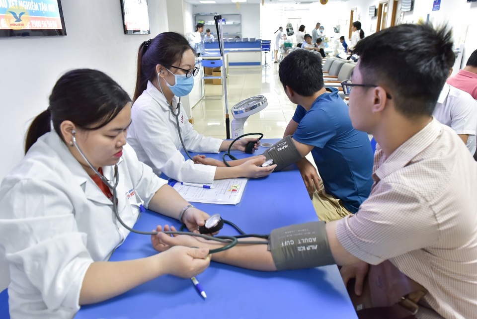 Bảo hiểm sức khỏe - Đừng bỏ qua vô vàn tiện ích chăm sóc sức khỏe cho nhân viên doanh nghiệp - 1 Bảo hiểm sức khỏe - Đừng bỏ qua vô vàn tiện ích chăm sóc sức khỏe cho nhân viên doanh nghiệp - 1