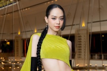 Hoa hậu Thanh Thủy khoe dáng "đồng hồ cát", nỗ lực tập luyện thi quốc tế