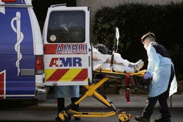 Mỹ lập “cầu hàng không” chuyển gấp vật tư y tế từ Trung Quốc