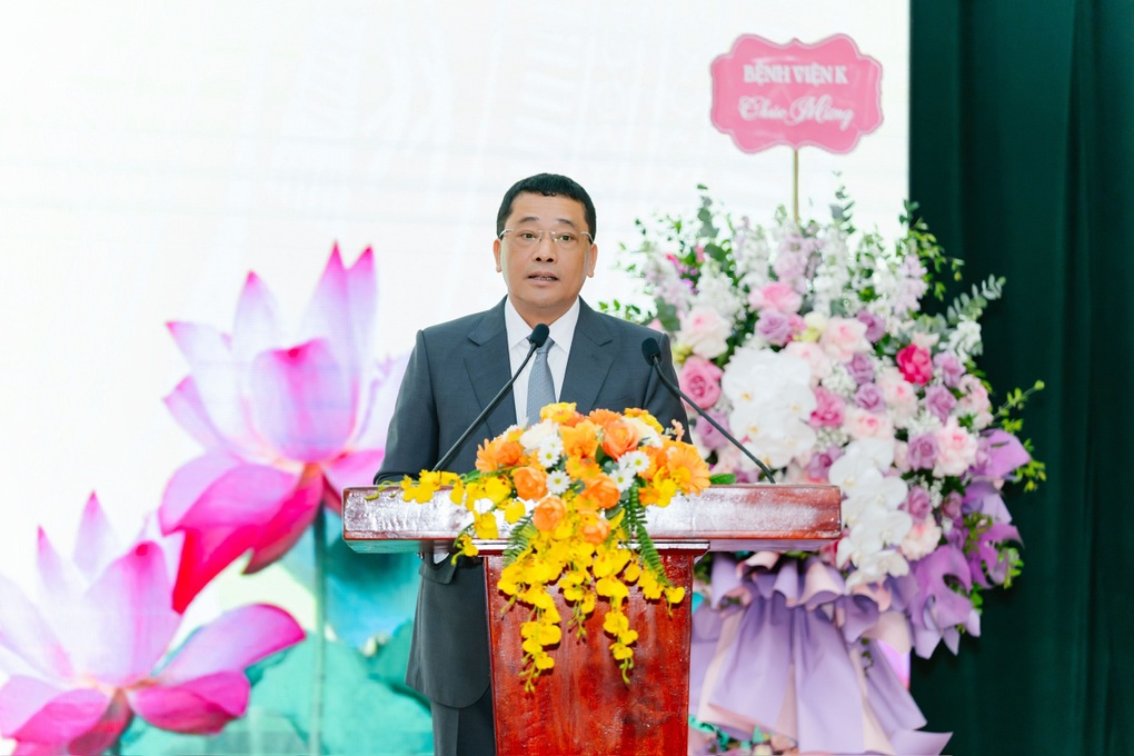 Bộ trưởng Y tế: Tỷ lệ chữa khỏi ung thư tại Bệnh viện K ngang tầm các nước - 2 Bộ trưởng Y tế: Tỷ lệ chữa khỏi ung thư tại Bệnh viện K ngang tầm các nước - 2