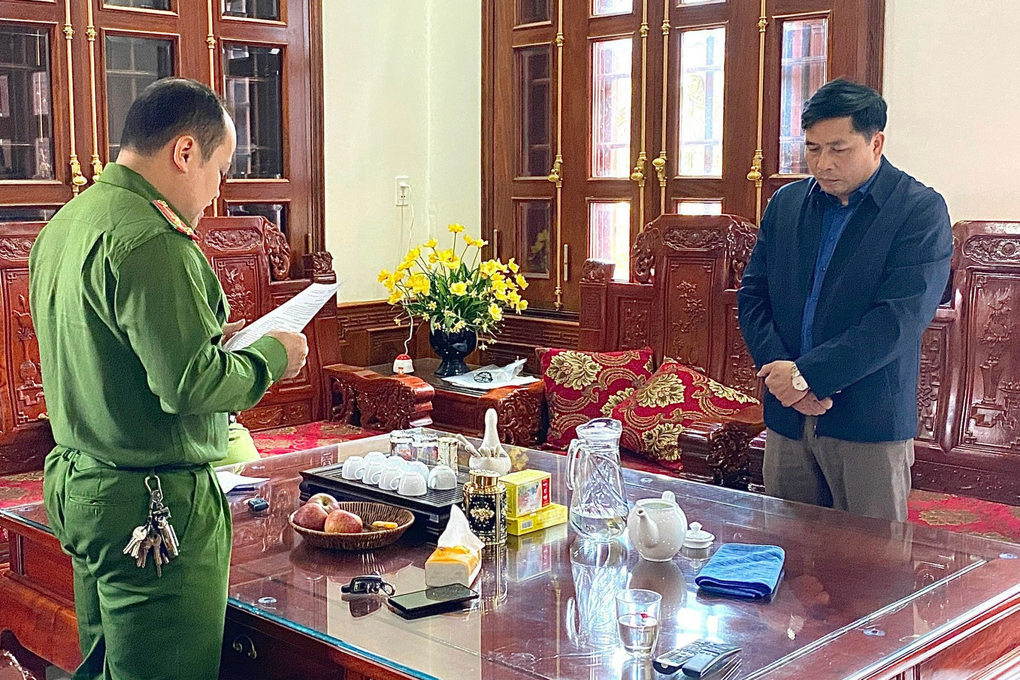 Cao Bằng: Khởi tố nguyên Chủ tịch huyện Bảo Lạc - 1 Cao Bằng: Khởi tố nguyên Chủ tịch huyện Bảo Lạc - 1