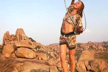 Nữ phượt thủ ngoại quốc tử vong trong tình trạng khỏa thân