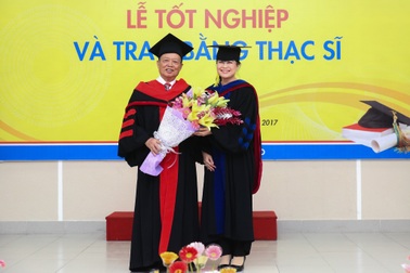 Thạc sĩ Ngôn ngữ Anh - Tự tin thăng tiến trong thời hội nhập