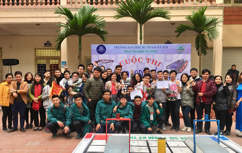“Kỹ sư diệt gián” trúng tuyển đại học Mỹ - 3 “Kỹ sư diệt gián” trúng tuyển đại học Mỹ - 3