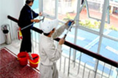Dịch vụ vệ sinh nhà đón tết “hốt bạc”