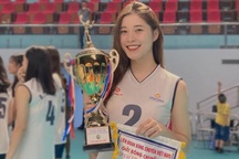 Người đẹp bóng chuyền Thu Huyền chính thức thanh lý hợp đồng
