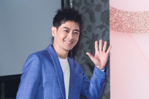 Hình ảnh đầu tiên của Lâm Chí Dĩnh sau tai nạn giao thông