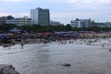 "Máy chém" Sầm Sơn: Đuổi du khách ra khỏi khách sạn vì... không chịu ăn