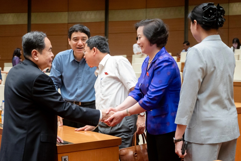 Hôm nay, Quốc hội bấm nút cho một quyết định lịch sử - 1 Hôm nay, Quốc hội bấm nút cho một quyết định lịch sử - 1