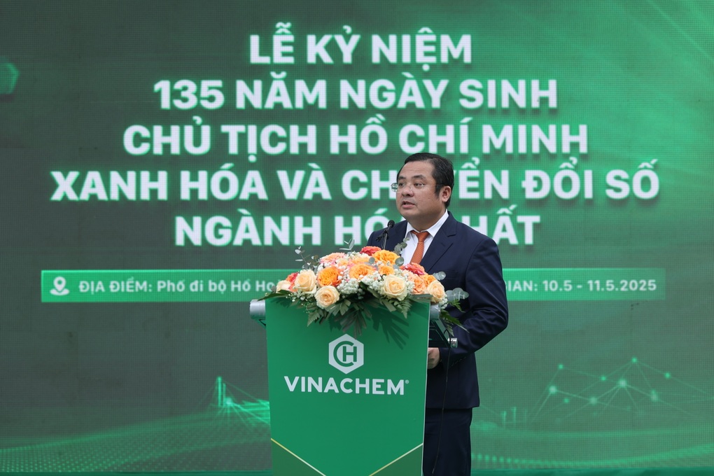 Vinachem tổ chức chuỗi hoạt động xanh hóa ngành hóa chất tại phố đi bộ Hà Nội - 2 Vinachem tổ chức chuỗi hoạt động xanh hóa ngành hóa chất tại phố đi bộ Hà Nội - 2
