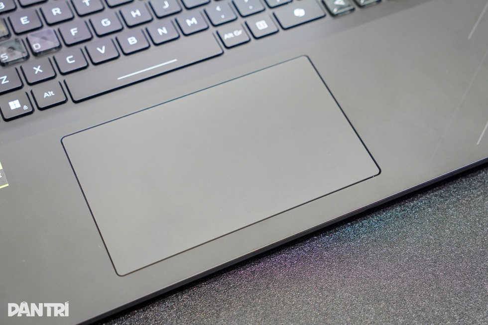 Computex 2025: Laptop gaming AI hiệu suất cao thay thế máy tính bàn - 24 Computex 2025: Laptop gaming AI hiệu suất cao thay thế máy tính bàn - 24