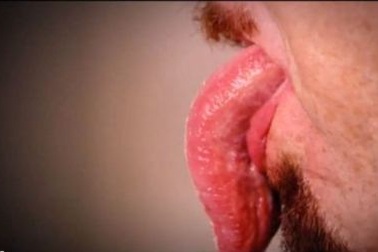 Lưỡi dài nhất thế giới vẫn tiếp tục phát triển