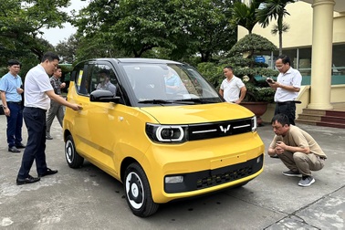 Ô tô điện mini Wuling HongGuang MiniEV bản mới lộ diện tại Việt Nam