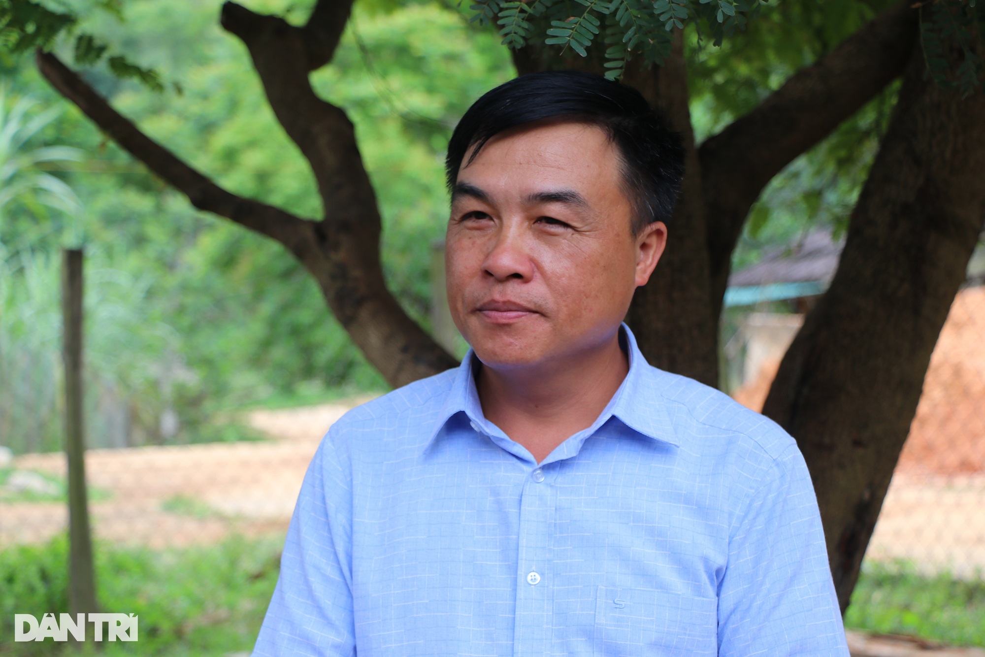 Cú quay xe theo con đường sáng của chàng trai trót làm ăn với phỉ - 2 Cú quay xe theo con đường sáng của chàng trai trót làm ăn với phỉ - 2